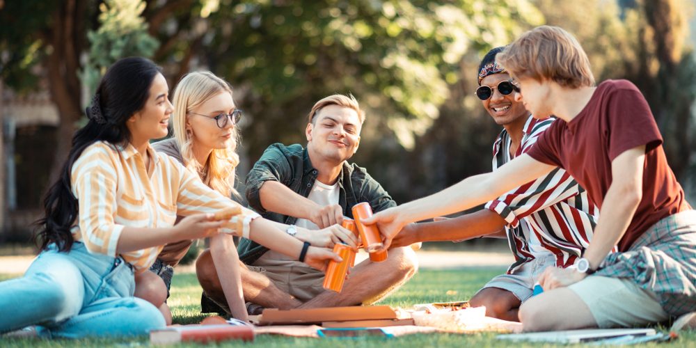 bebidas en lata en verano bebidas en lata en verano