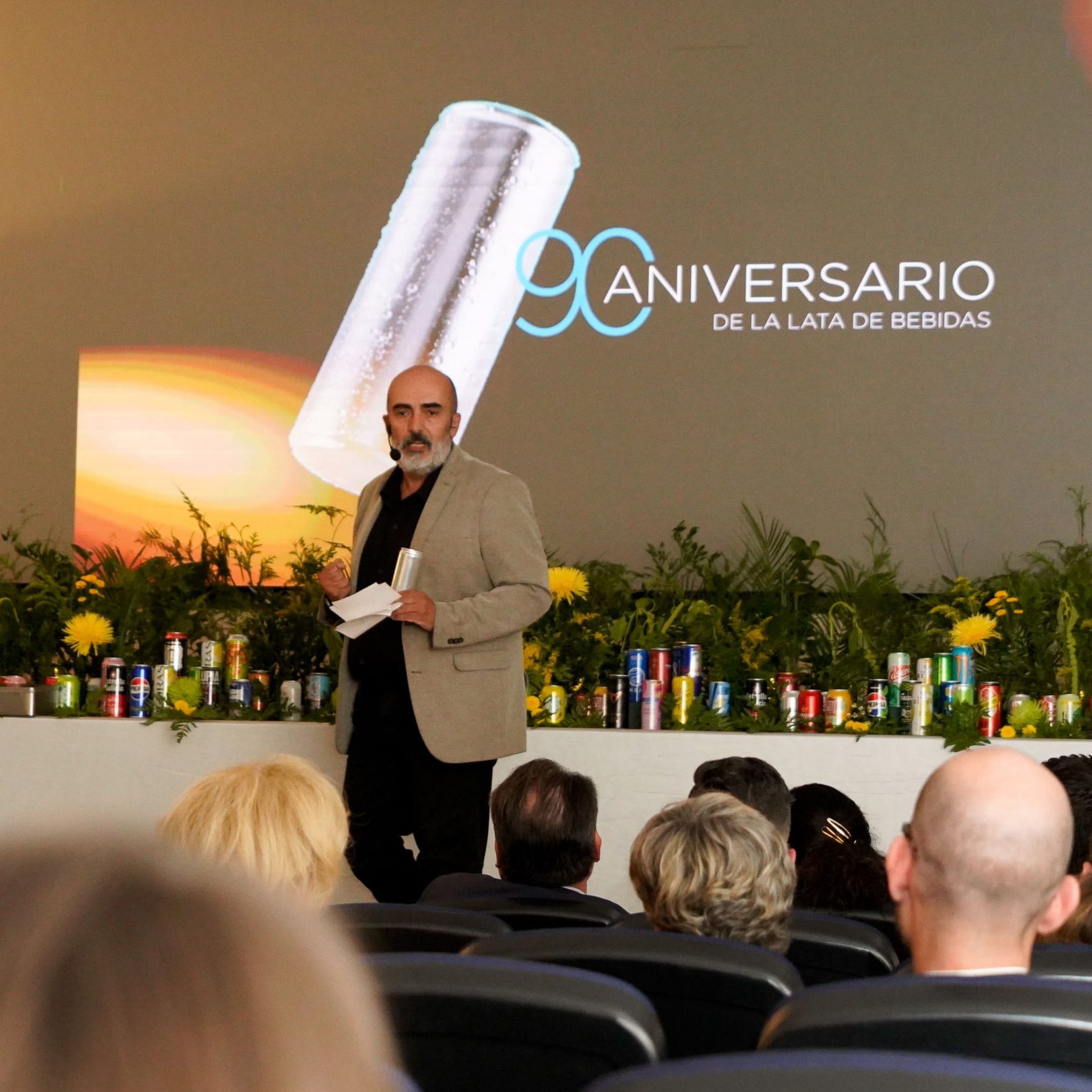 Premios 90 Aniversario Lata de Bebidas