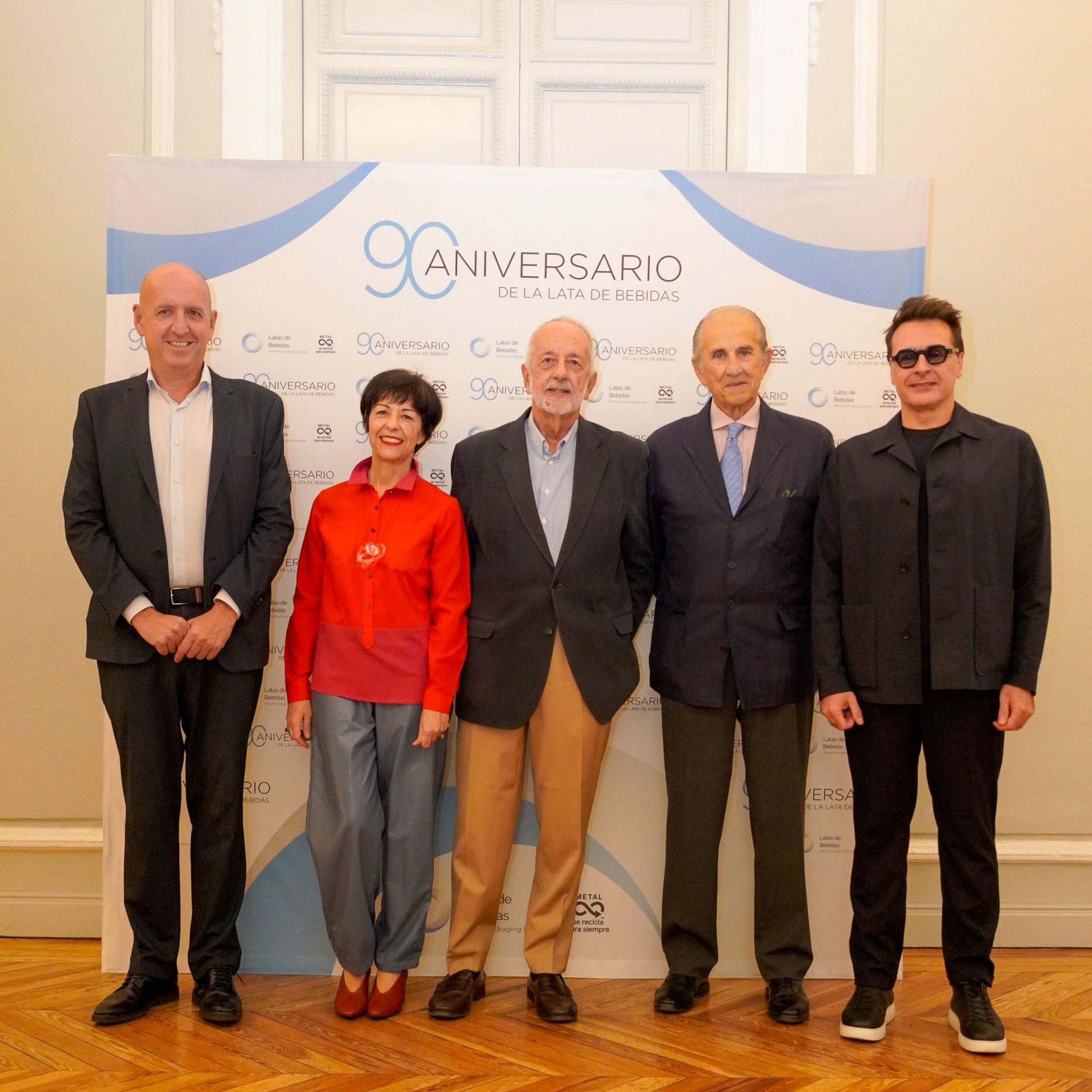 Premios 90 Aniversario Lata de Bebidas